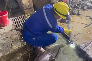 宜春地下室伸缩缝堵漏施工视频
