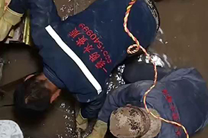 宜春电梯井堵漏施工视频